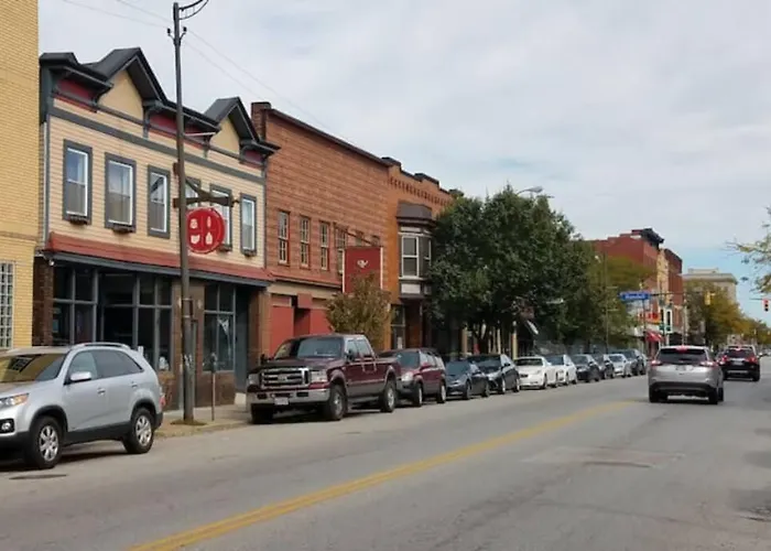 Super Close To Hot Spots In Ohio City, Cleveland